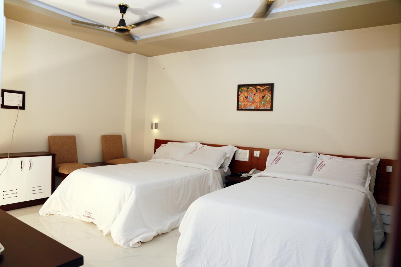 Anandkrishna Residency Hotel Guruvayur Exterior photo