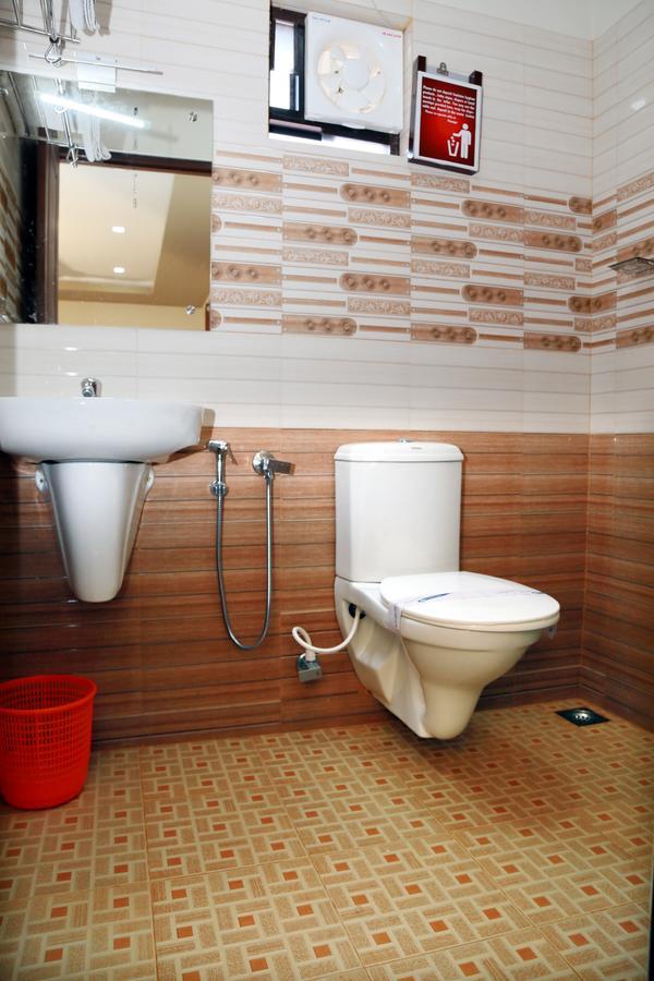 Anandkrishna Residency Hotel Guruvayur Exterior photo